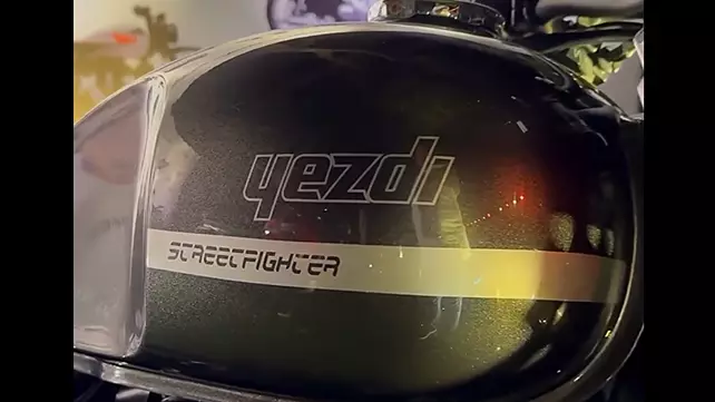 Yezdi Streetfighter Fuel tank Image