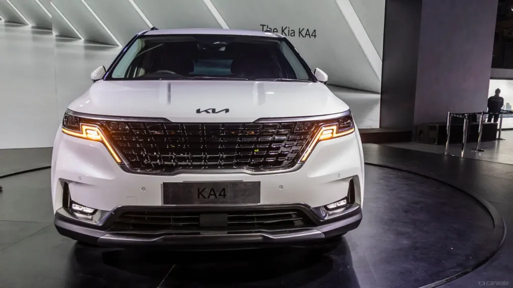 Kia New Carnival 2024 front