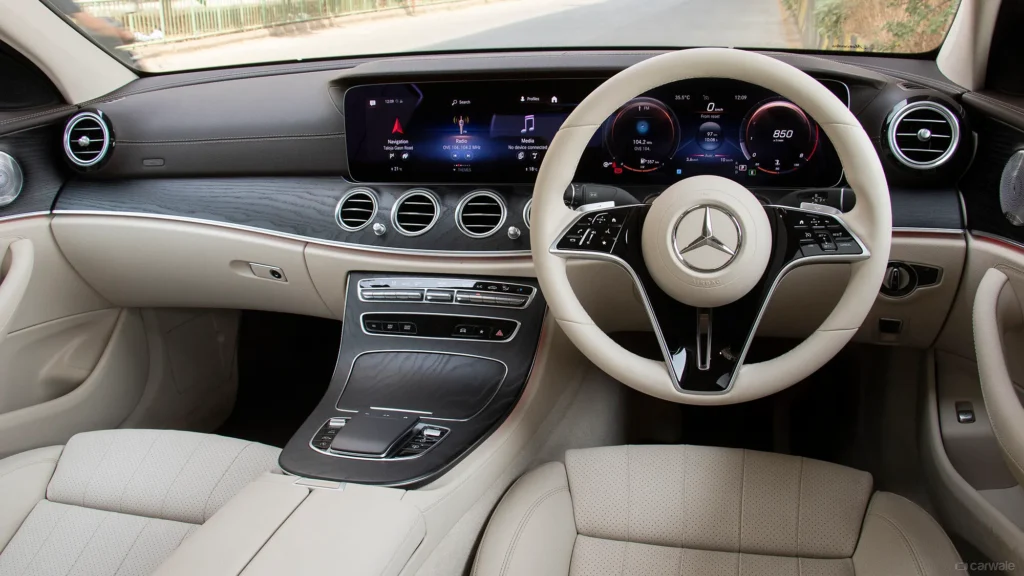 mercedes e class 2024 Dashboard