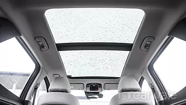 hyundai tucson interior sunroof